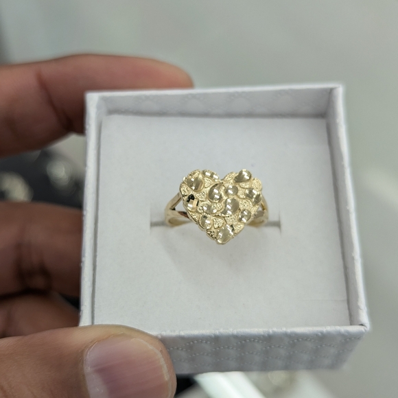 10kt Real Gold Heart Nugget Ring For Women size 8.5